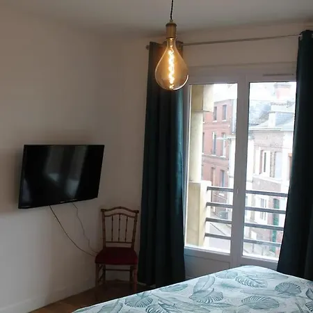 Apartment Rive Droite